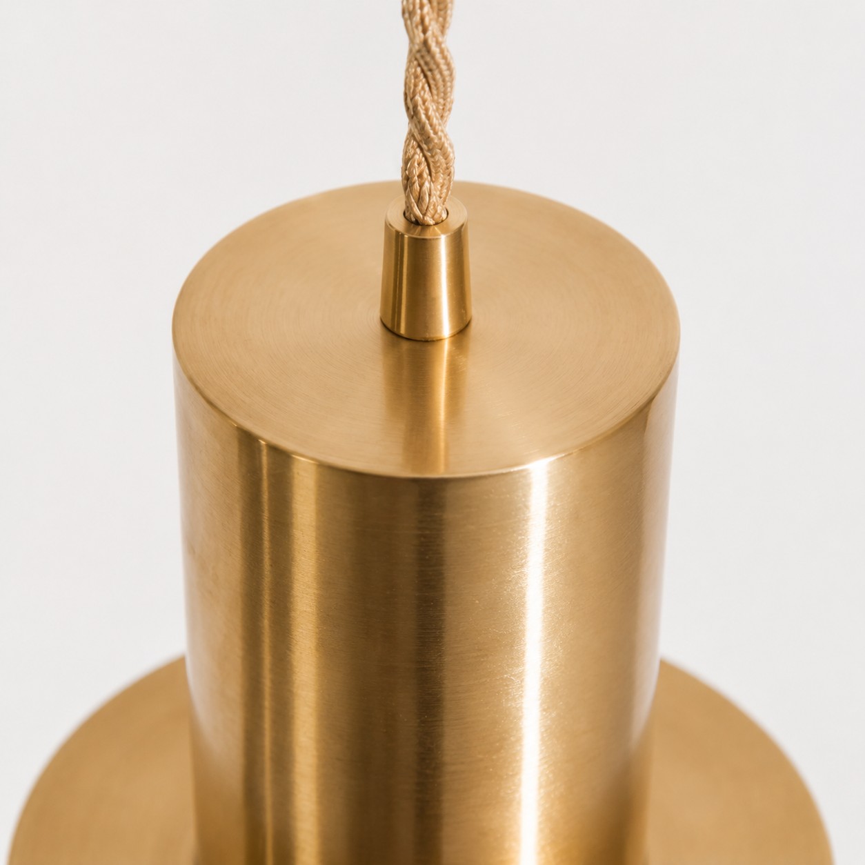 Braided cord and upper copper shade detail