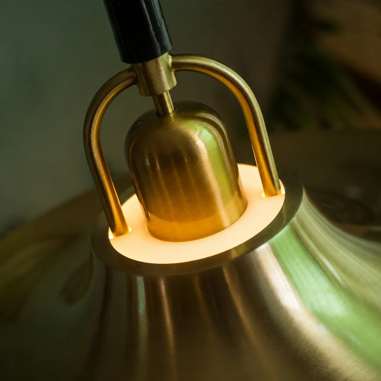 Bauhaus Adjustable Pull-Down Pendant Light